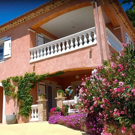 Bed & Breakfast D'hotes Les Noisetiers