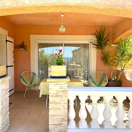D'hotes Les Noisetiers Bed & Breakfast Digne-les-Bains